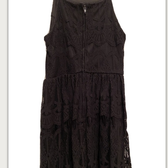 THREE PINK HEARTS Dressy Lace Dress Size Medium Black - Picture 4 of 8